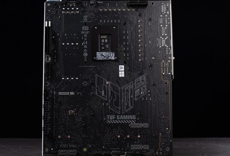 TUF GAMING Z790-BTF WIFI和RTX 4070 Ti SUPER BTF开箱评测-第9张图片-装机笔记