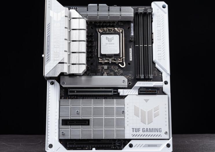 TUF GAMING Z790-BTF WIFI和RTX 4070 Ti SUPER BTF开箱评测-第1张图片-装机笔记