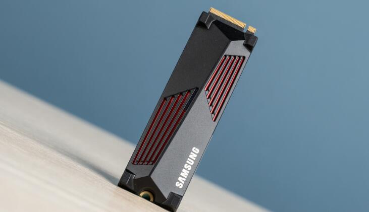 SAMSUNG 990 PRO with Heatsink PCIe 4.0 M.2固态硬盘开箱测试（三星990pro固态）-第2张图片-装机笔记