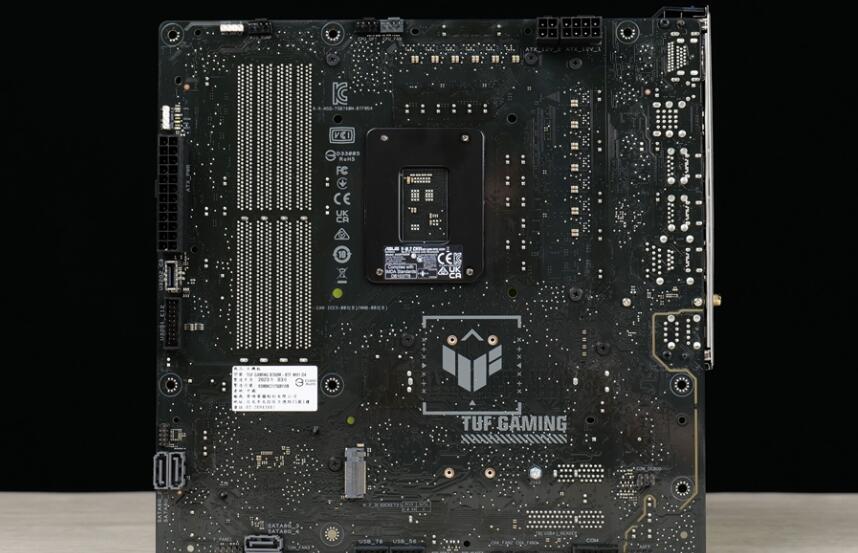 华硕TUF GAMING B760M-BTF WIFI D4主板开箱评测（华硕b75 tpm2.0）-第3张图片-装机笔记