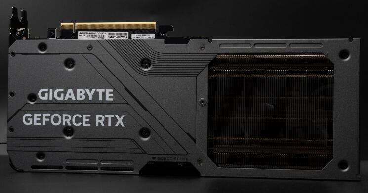 GIGABYTE RTX 4070 SUPER GAMING OC 12G显卡开箱评测-第10张图片-装机笔记