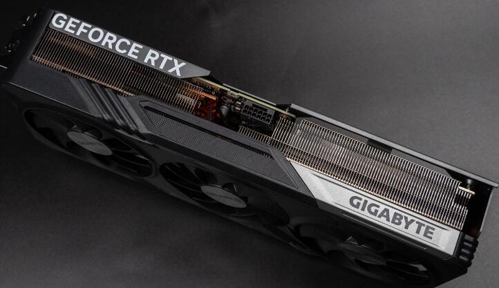 GIGABYTE RTX 4070 SUPER GAMING OC 12G显卡开箱评测-第7张图片-装机笔记